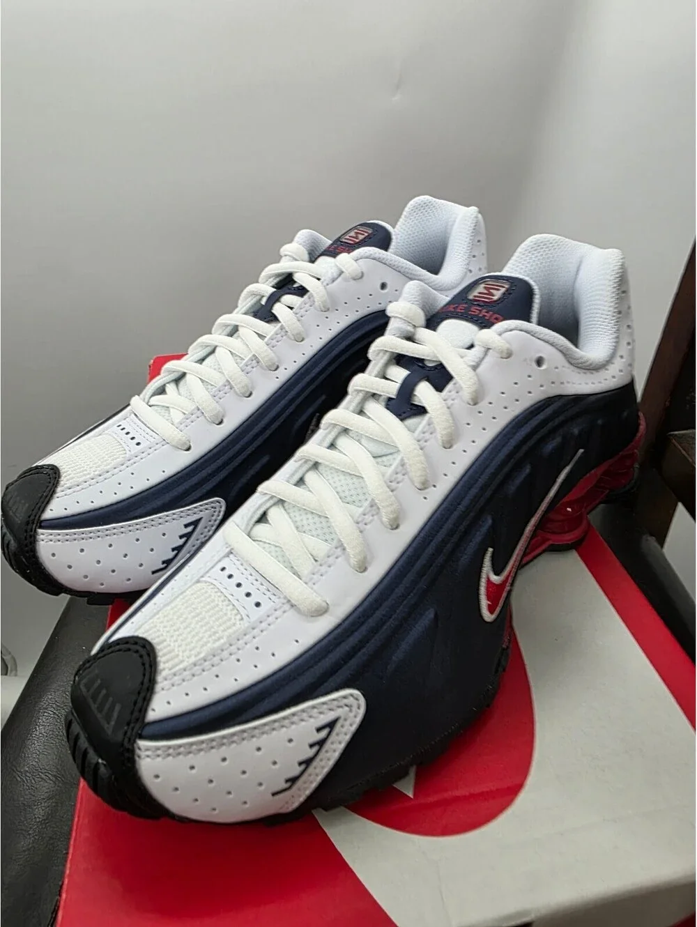 Nike Shox R4 Running Shoes Navy White Red